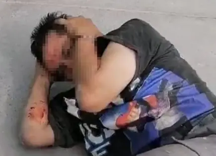 Se lleva golpiza tras intento de robo de camioneta en Cactus