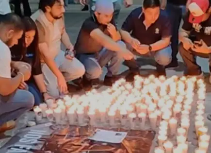 Familiares del Grupo Fugitivo bloquean Puente Internacional en busca de sus integrantes desaparecidos