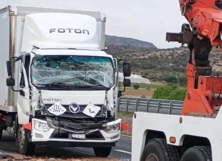 Choque por alcance en la carretera M&eacute;xico deja solo da&ntilde;os materiales