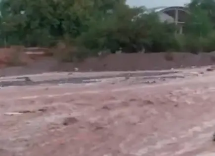 Lluvias incomunican a familias de La Boca