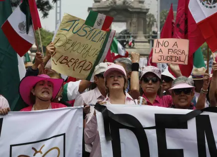 Manifestantes rechazan elección judicial en Ciudad de México