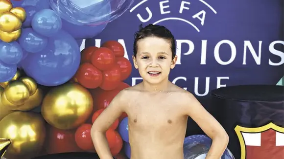 ANTONIO ¡AL AGUA!
