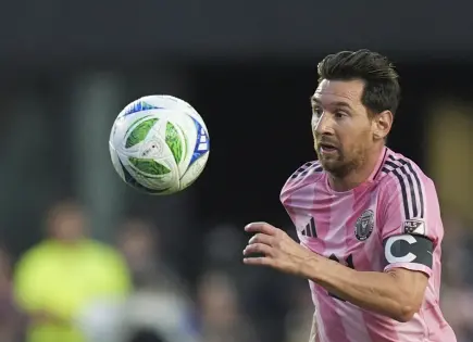 Lionel Messi anota 2 goles y guía a Inter Miami en victoria sobre Crew Lionel Messi anota 2 goles y guía a Inter Miami en victoria sobre Crew
