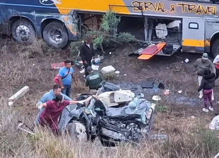 Cuatro muertos en autobusazo cerca de Guadalcázar