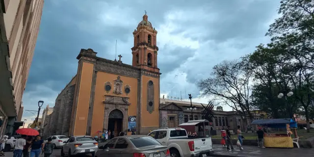 Prevé SMN más lluvia en SLP; alertan por deslaves e inundaciones
