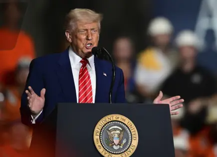 Trump solicita a Corte Suprema aval para reducir fuerza laboral federal