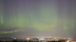 Tormenta geomagnética ilumina cielos de México con auroras boreales