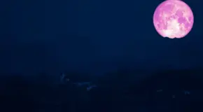 Luna Rosa iluminará abril en México