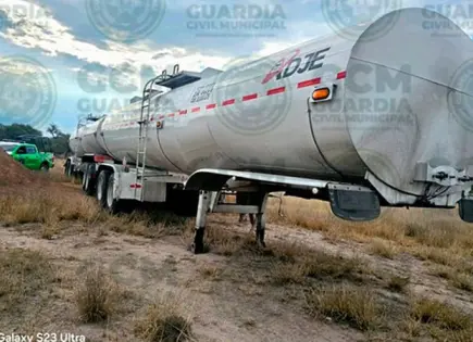 En Soledad localizan dos tanques robados