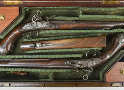 Dos pistolas españolas del primer duque de Sussex se subastan por casi 27 mil euros Dos pistolas españolas del primer duque de Sussex se subastan por casi 27 mil euros