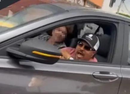 Video | Por eso las matan hijas de su..., dice conductor a mujer en Muñoz