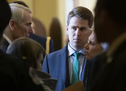 Exfuncionario denuncia intento de Trump de investigarlo