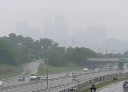 Humo de incendios canadienses llega a EEUU y Europa