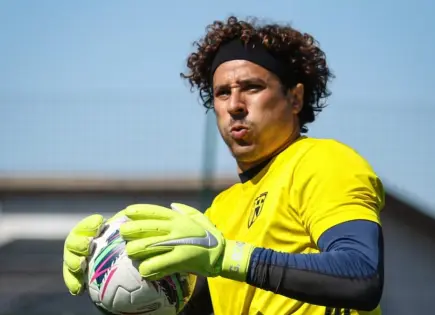 Ochoa, borrado en Portugal: AVS logra la permanencia sin &eacute;l en la cancha ni en la celebraci&oacute;n