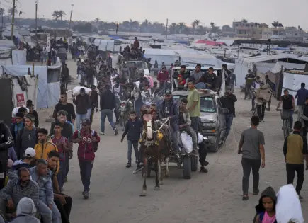 Tiroteos en Gaza detienen entrega de alimentos en medio de conflicto