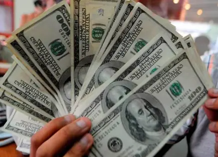 Cierran reservas internacionales con un récord