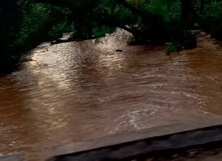 Fuertes lluvias azotan en la Zona Media Fuertes lluvias azotan en la Zona Media