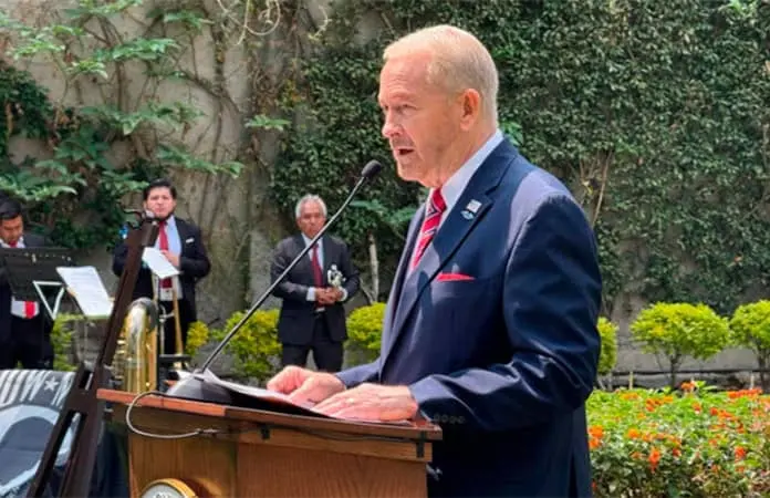 Embajada de China en México acusa a Ronald Johnson de difamación