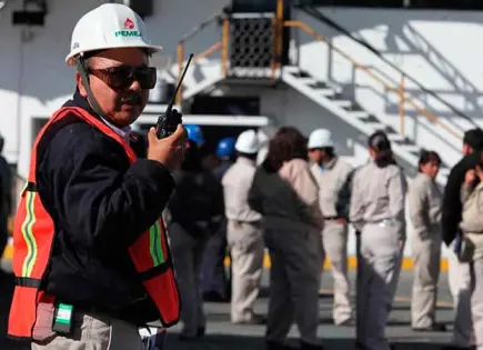 Despidos ahorrarán 3 mil mdp a Pemex