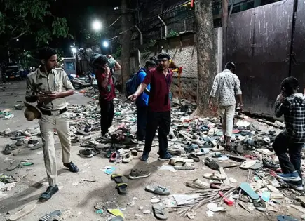 Estampida afuera de estadio en la India
