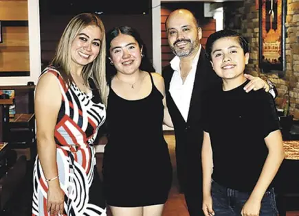 ANA PAU FESTEJA SU CUMPLEAÑOS