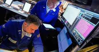 BMV cierra semana con alza de 0.38%