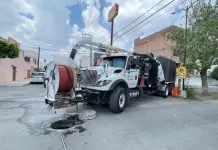 Retira Interapas casi una tonelada de basura en drenajes