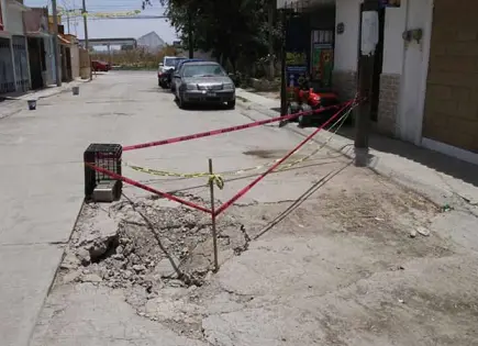 Más hundimientos en la colonia Lomas de San Felipe