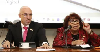 Empresarios mexicanos rechazan reducción de jornada laboral