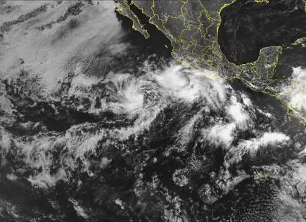 Huracán Bárbara amenaza costa mexicana