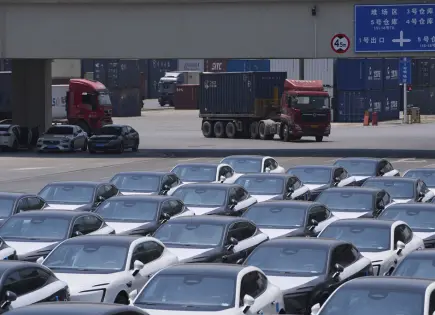 Aumentan exportaciones de China en mayo mientras envíos a EEUU caen