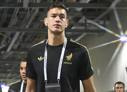 César Montes no cierra la puerta a Chivas: Las posibilidades siempre están