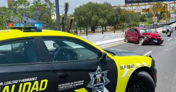 Video | Cuantiosos daños en choque frente a Plaza Citadella