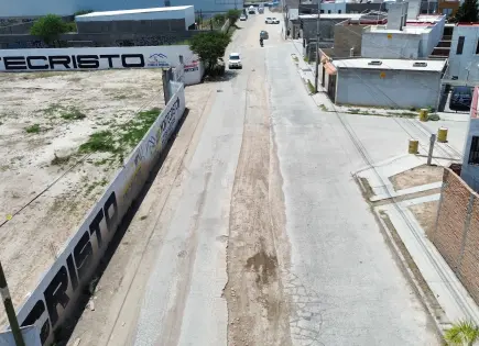 No concluyen pavimentación de avenida Insurgentes