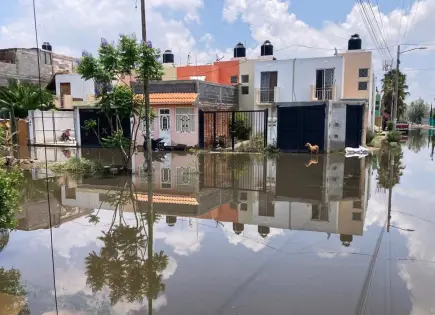 Piden a poceños no dejar basura en calles para evitar inundaciones 