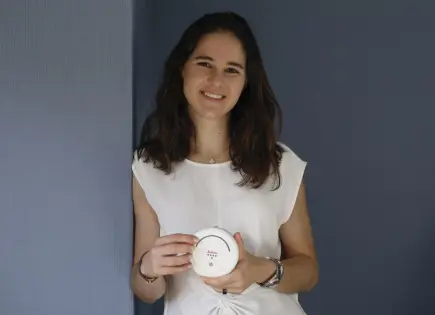Empresaria colombiana destaca importancia de detección temprana en cáncer de mama