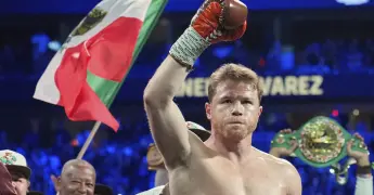 Canelo Álvarez y Terence Crawford pelearán en Las Vegas por el título unificado de peso supermediano