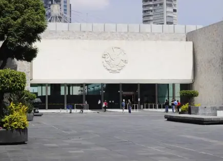 Renuncia funcionario del INAH tras caos del Museo de Antropología