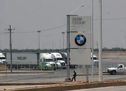 Dan reversa indicadores en planta de BMW-SLP