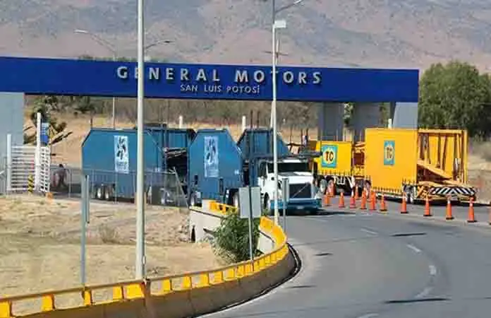 Trump golpea otra vez a SLP
