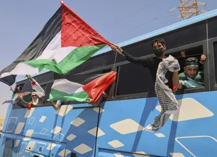 Convoy llega a Libia rumbo a Gaza desafiando bloqueo israelí