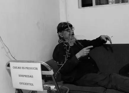 Charla El arte del azar, creación y sobrevivencia