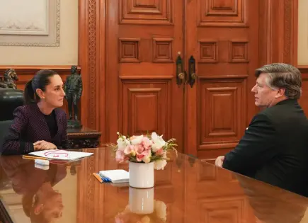 Sheinbaum y Landau se reúnen en Palacio Nacional
