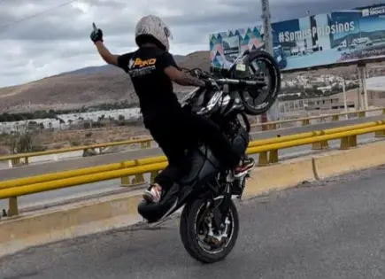 Identificados, motociclistas captados en conducción temeraria: SSPC