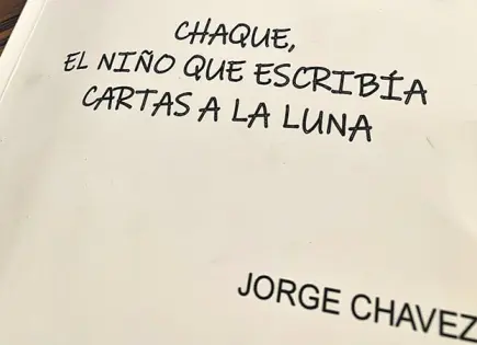 Jorge Chávez presenta su libro