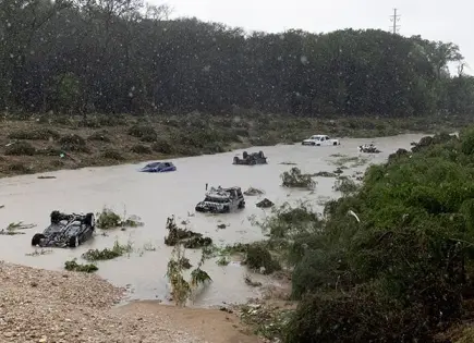 San Antonio vive fatal inundación