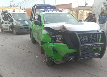 Video | Fuerte choque en Soledad; una patrulla involucrada Video | Fuerte choque en Soledad; una patrulla involucrada