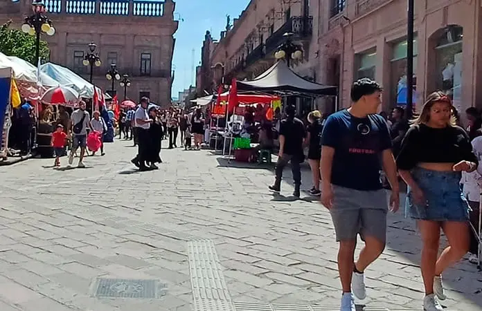 Preocupa a Coparmex por plantón de comerciantes en Plaza de Armas