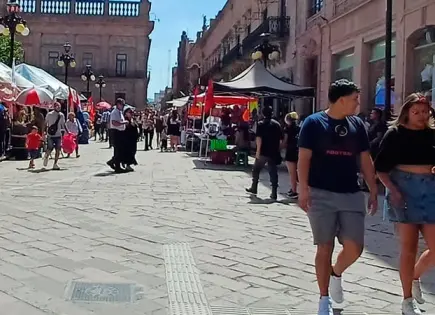 Preocupa a Coparmex por plantón de comerciantes en Plaza de Armas