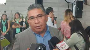 Navarro adelanta que habr&aacute; cuatro cambios en su gabinete